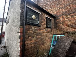 Photo 7- click for photo gallery